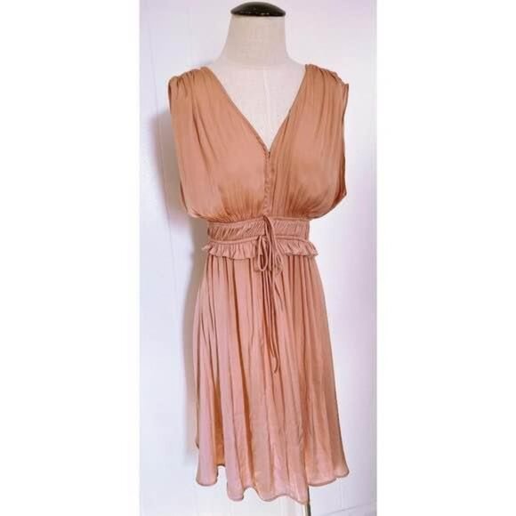 Romantic Silky Blush Dress XS - Picture 1 of 2